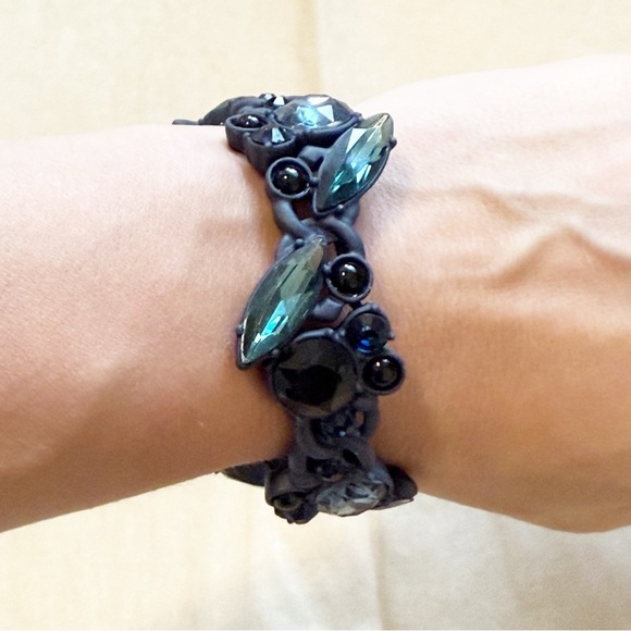 lia sophia Green Blue Elastic Bracelet - Picture 4 of 4